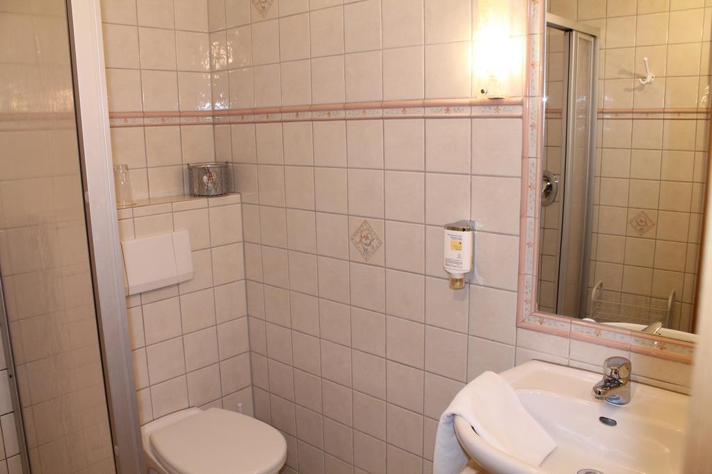 Landhaus Hotel Goeke Hövelhof Δωμάτιο φωτογραφία