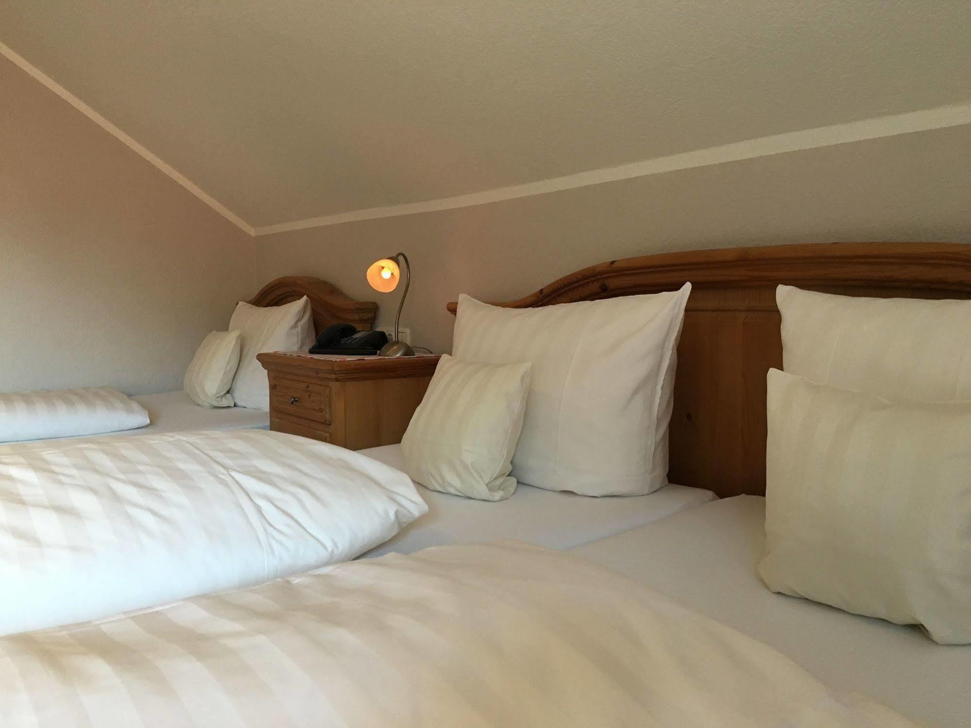 Landhaus Hotel Goeke Hövelhof Εξωτερικό φωτογραφία