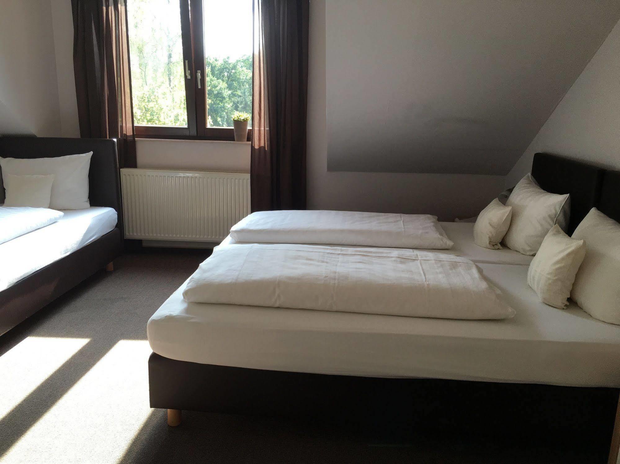 Landhaus Hotel Goeke Hövelhof Εξωτερικό φωτογραφία