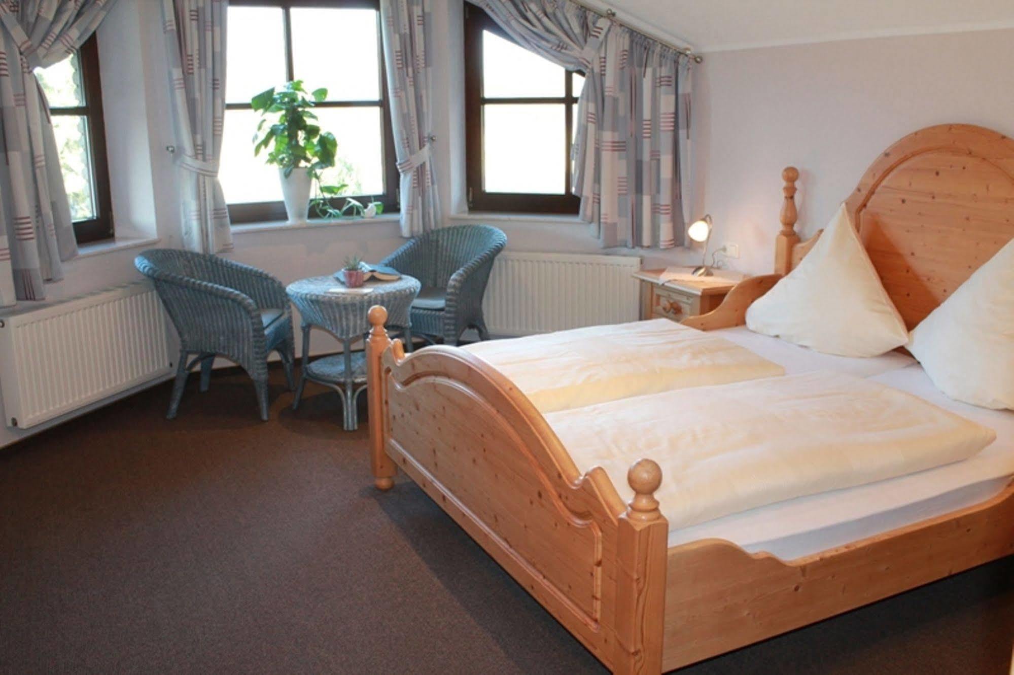 Landhaus Hotel Goeke Hövelhof Εξωτερικό φωτογραφία