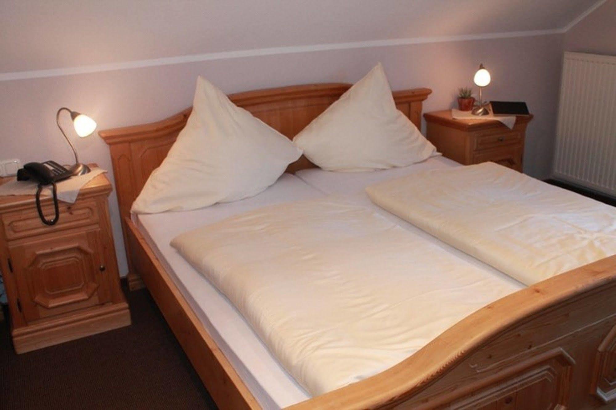 Landhaus Hotel Goeke Hövelhof Εξωτερικό φωτογραφία
